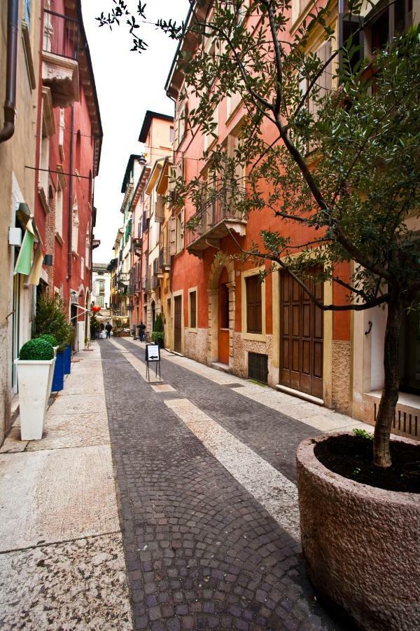 Le Cadreghe Apartments Верона Екстериор снимка