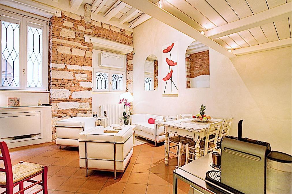 Le Cadreghe Apartments Верона Екстериор снимка